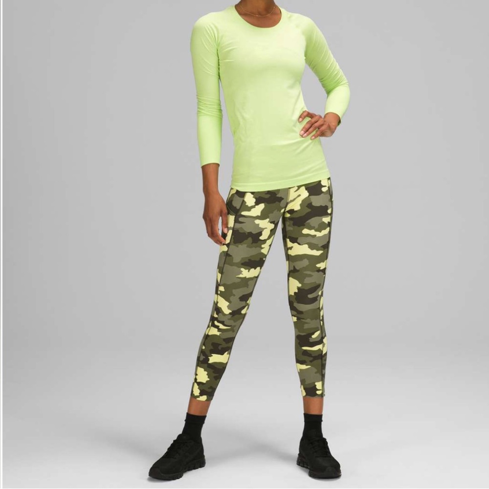 Lululemon Fast and Free High Rise Crop 23"
Heritage 365 Camo Crispin Green Multi